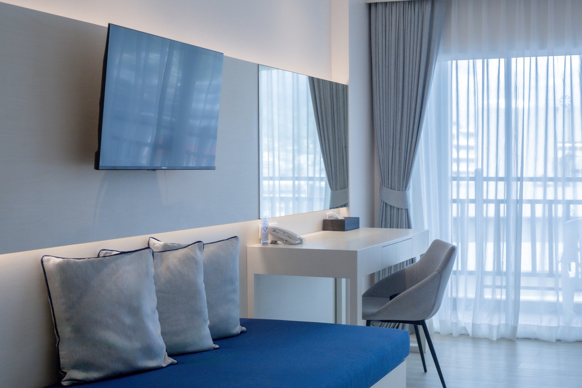 Grand Deluxe Newly Renovated