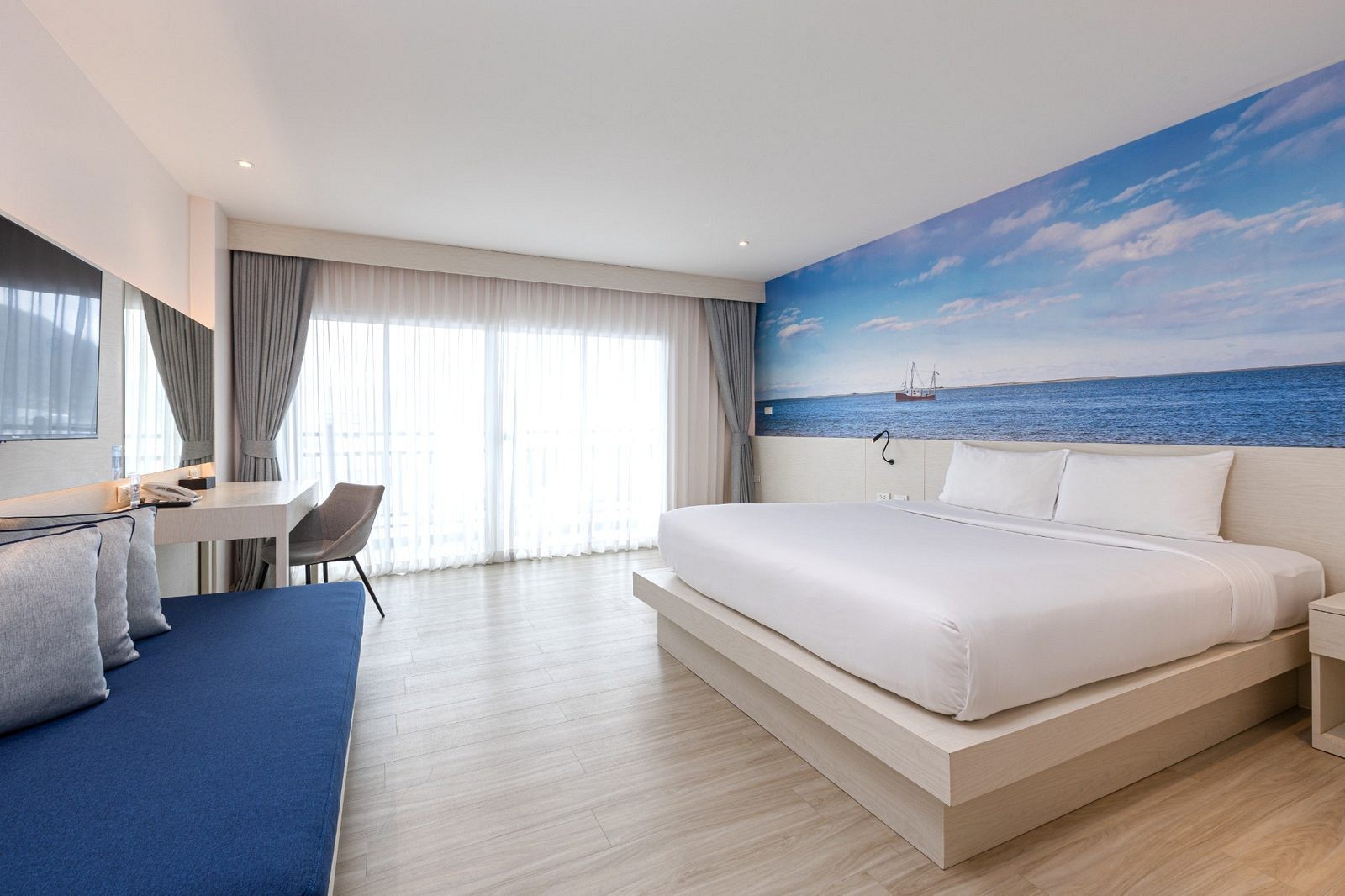 Grand Deluxe with Balcony