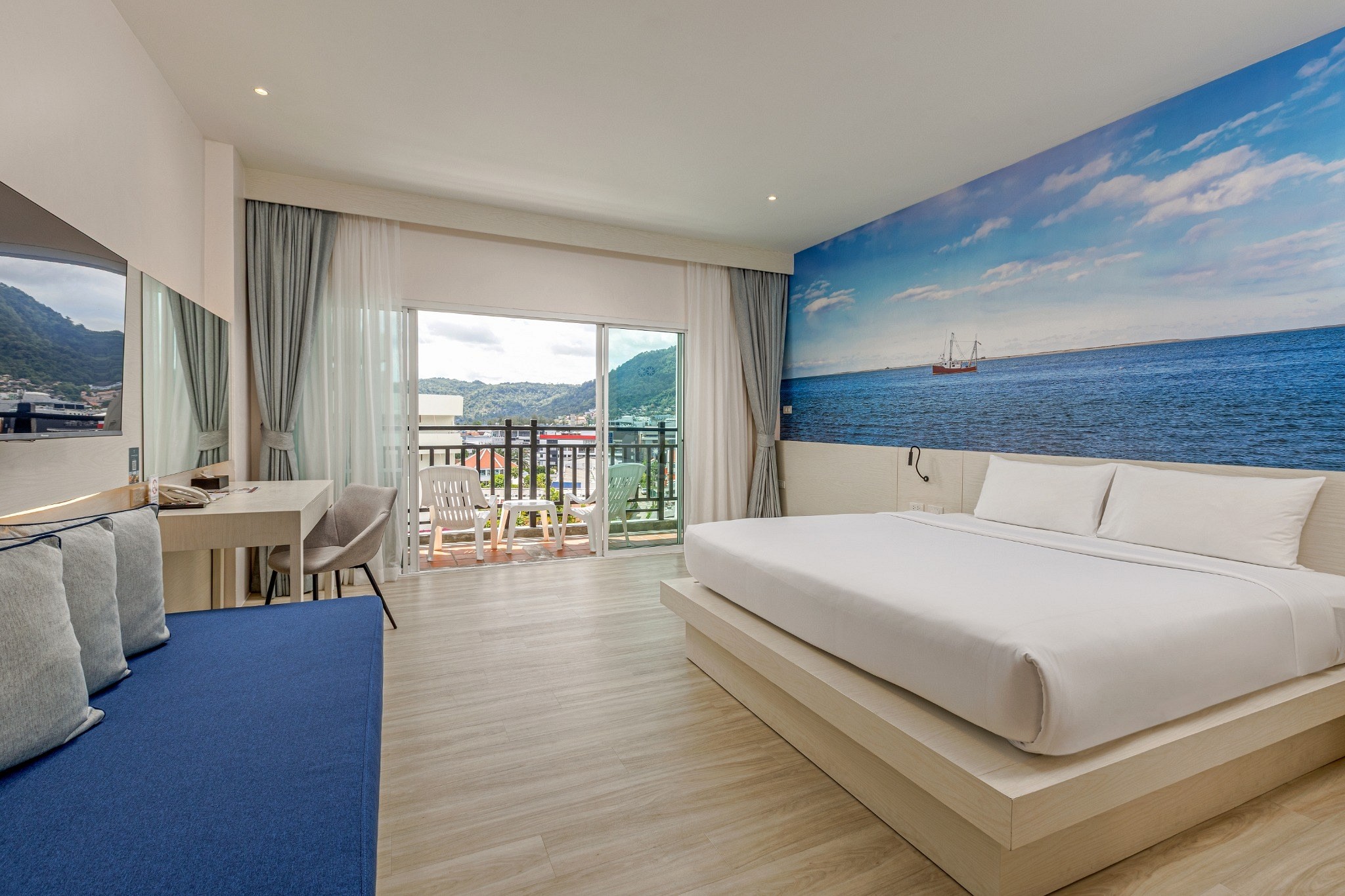 Grand Deluxe with Balcony