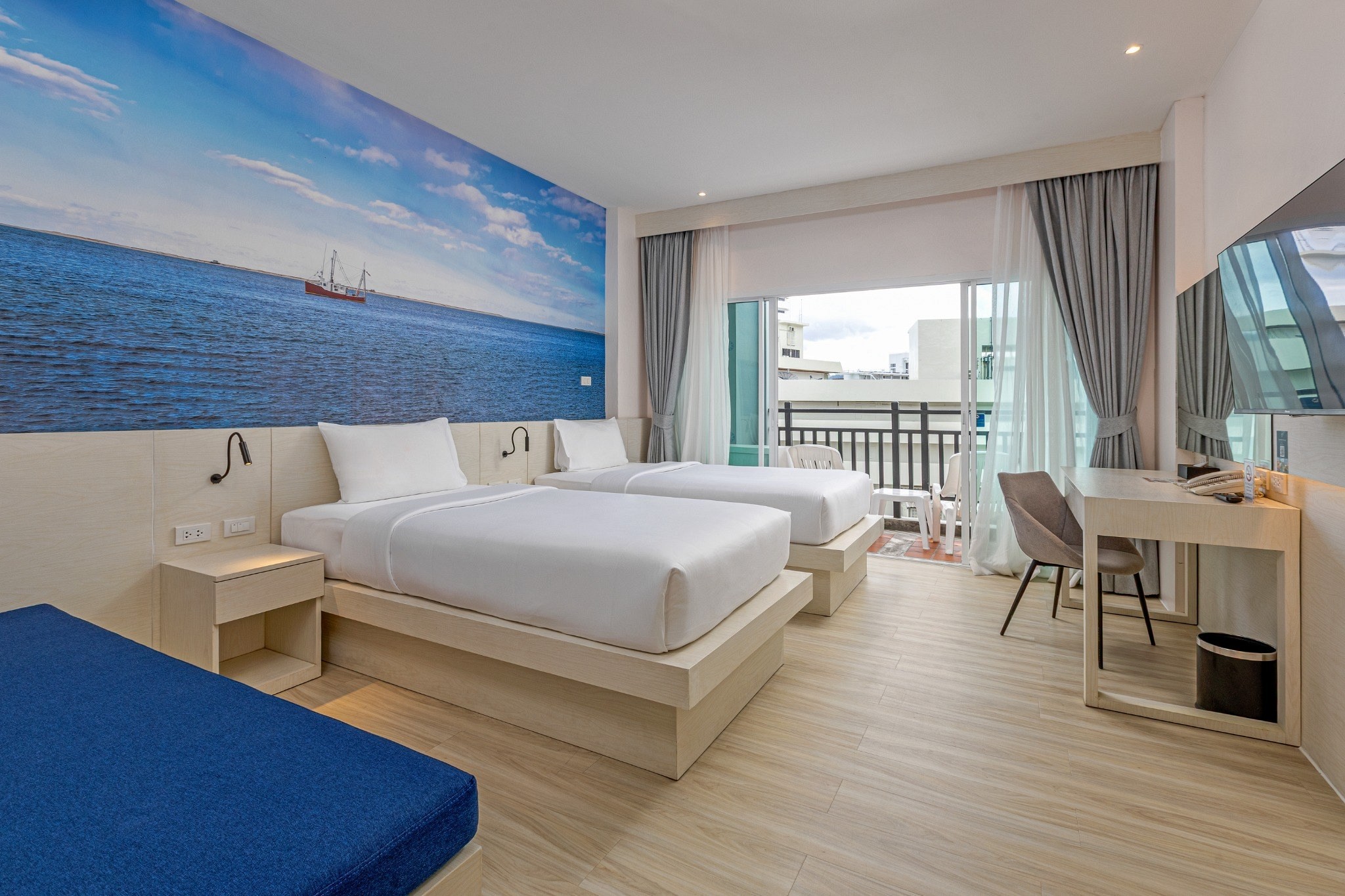 Grand Deluxe with Balcony